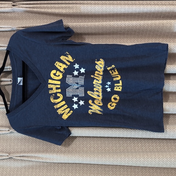 Women's Size Large Michigan Wolverines Go Blue Short Sleeve T-shirt - Picture 1 of 9